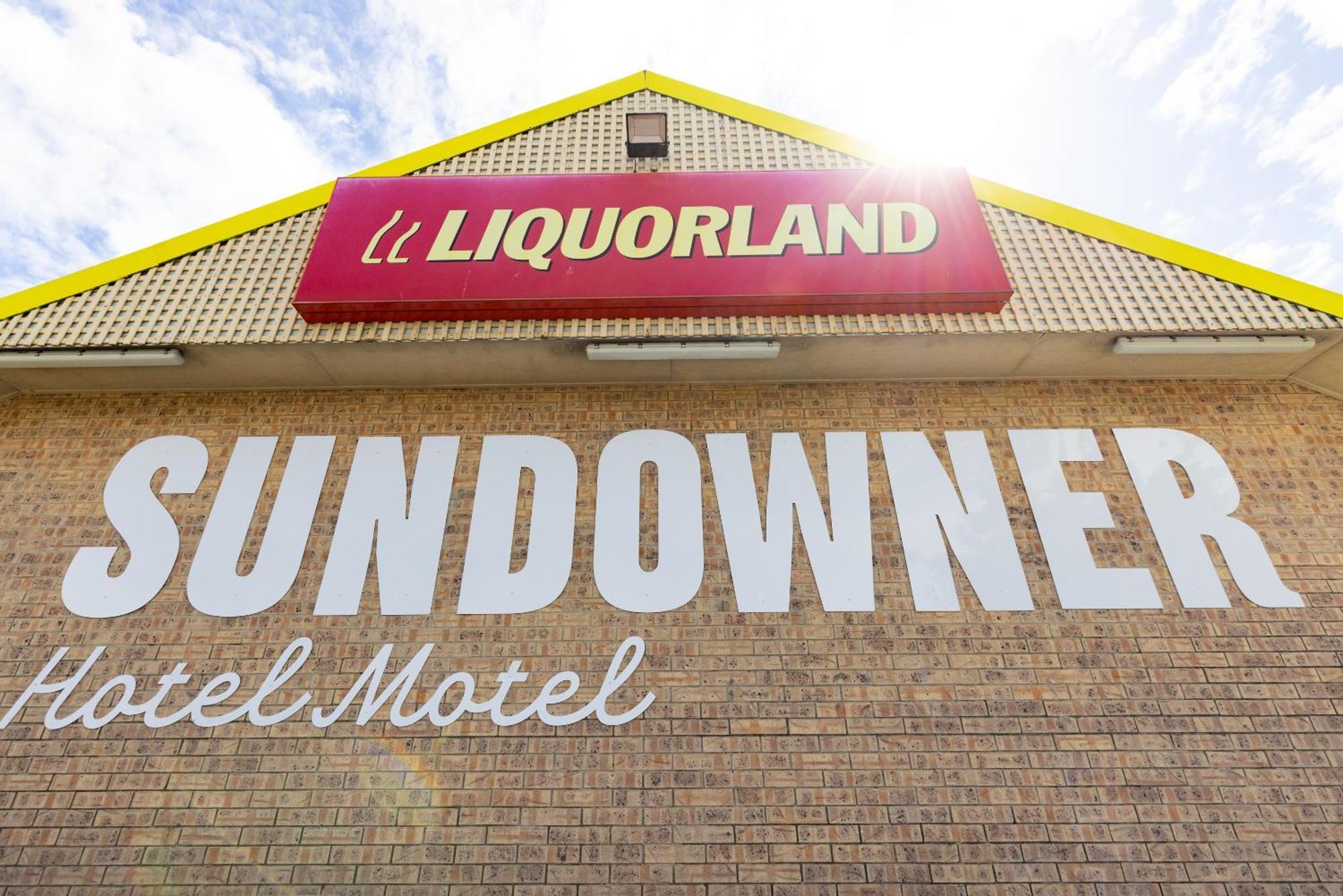 Sundowner Hotel Motel Caboolture Exterior photo