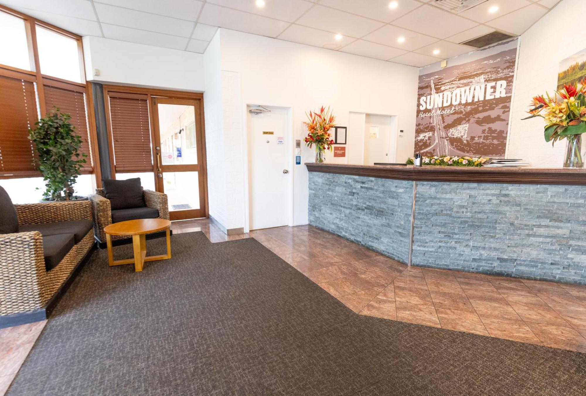 Sundowner Hotel Motel Caboolture Exterior photo