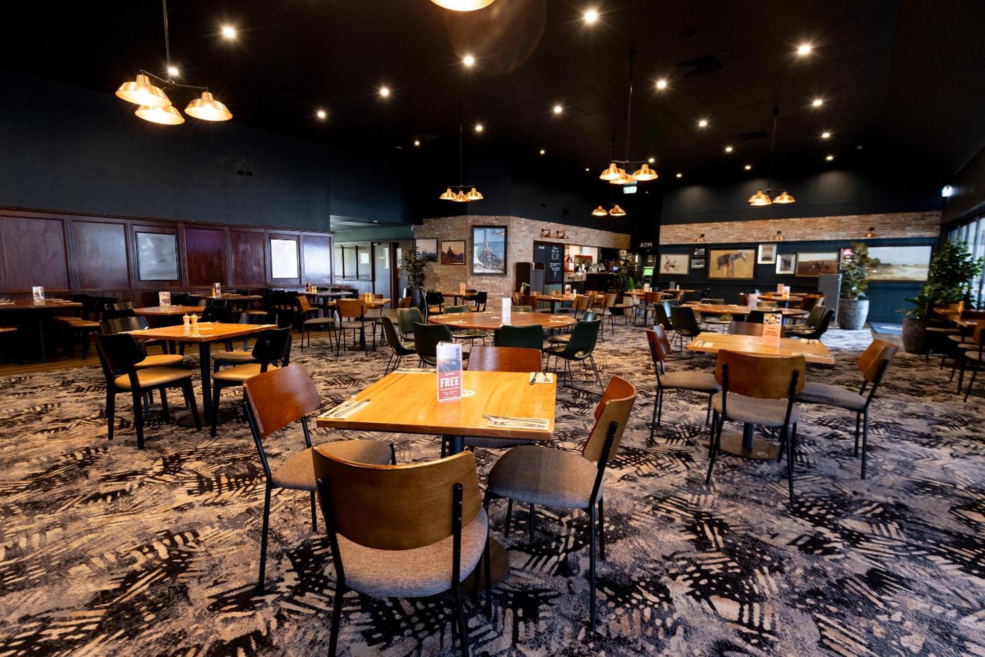 Sundowner Hotel Motel Caboolture Exterior photo